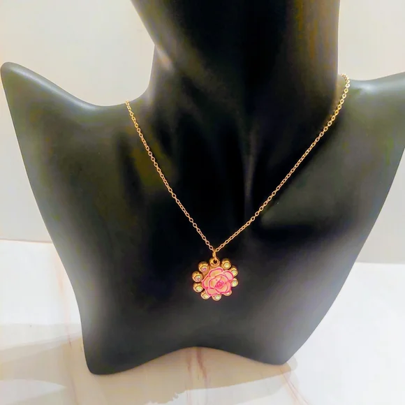 Elegant Pink Rose Rhinestone Pendant With Gold Tone Necklace 17.5' Chain, NIB - Picture 3 of 3